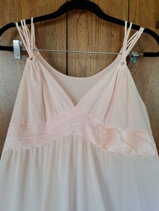 Shadowline peignoir Other - Vintage Shaddowline Chemise Pink Nightgown.